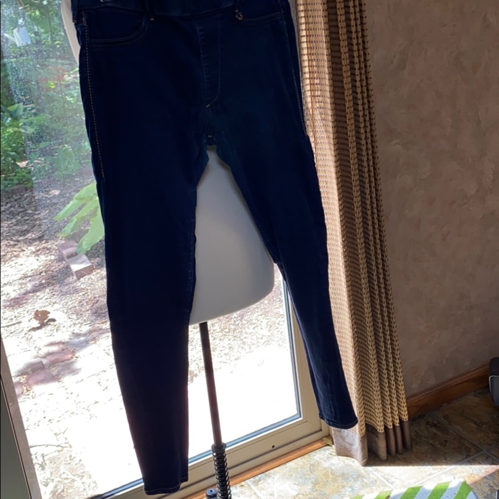 Runway Navy pull on jeans